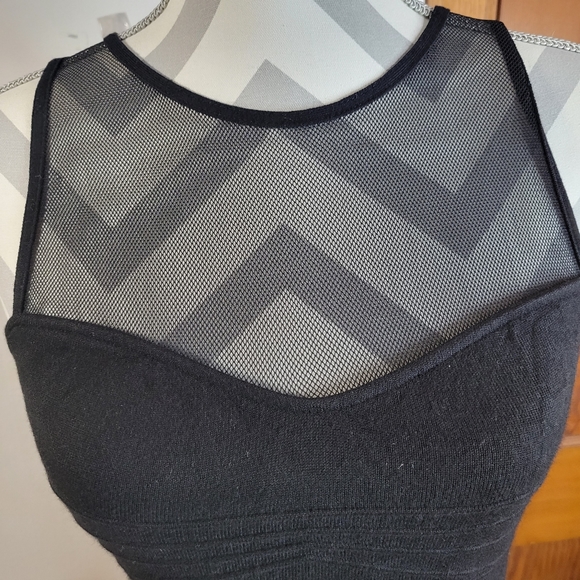 Womans Guess Bodycon Sleeveless Mesh and Knit Black Dress Size Medium - Picture 3 of 10
